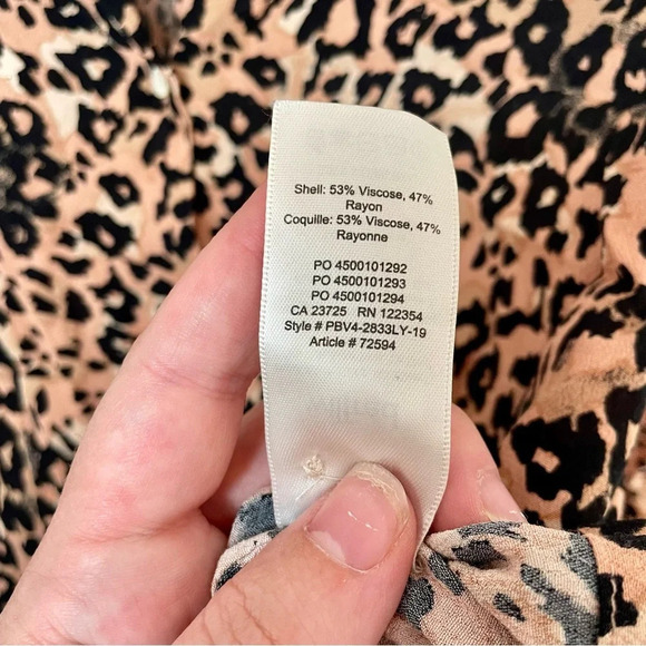 Aritzia Wilfred Emmeline Blouse Leopard  Print Button Up - Picture 9 of 9